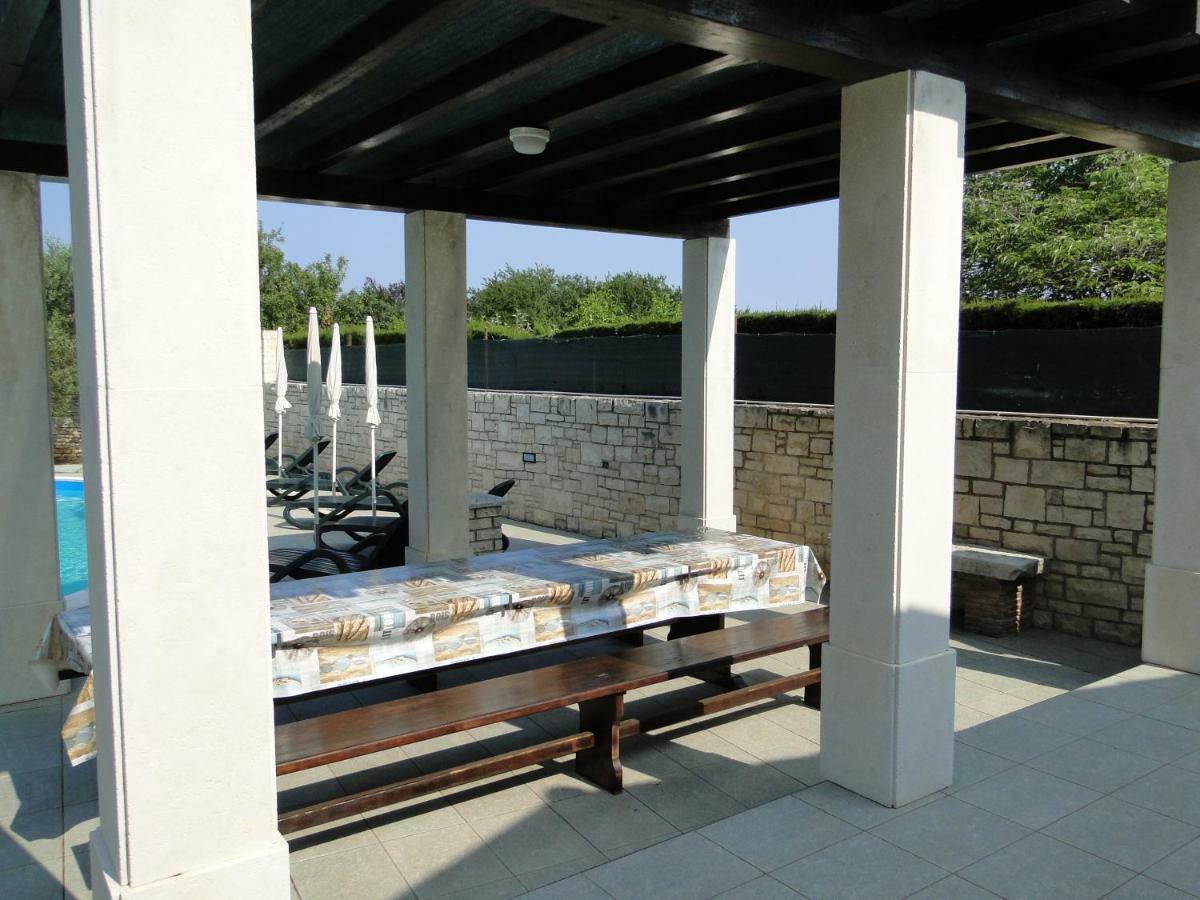 Apartments Villa Maran Umag Buitenkant foto