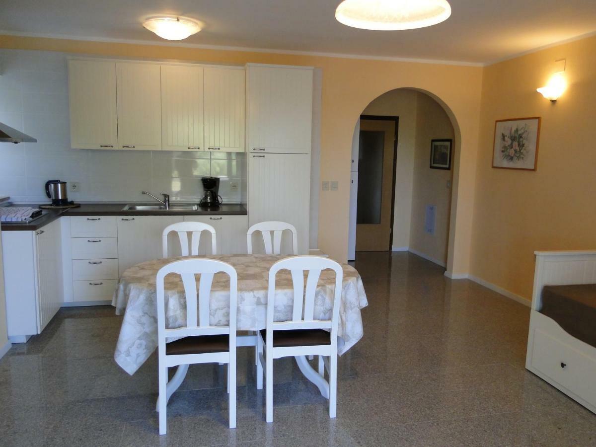 Apartments Villa Maran Umag Buitenkant foto