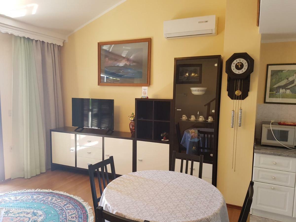 Apartments Villa Maran Umag Buitenkant foto