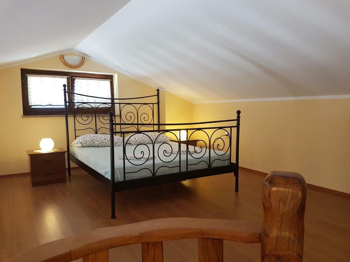 Apartments Villa Maran Umag Buitenkant foto