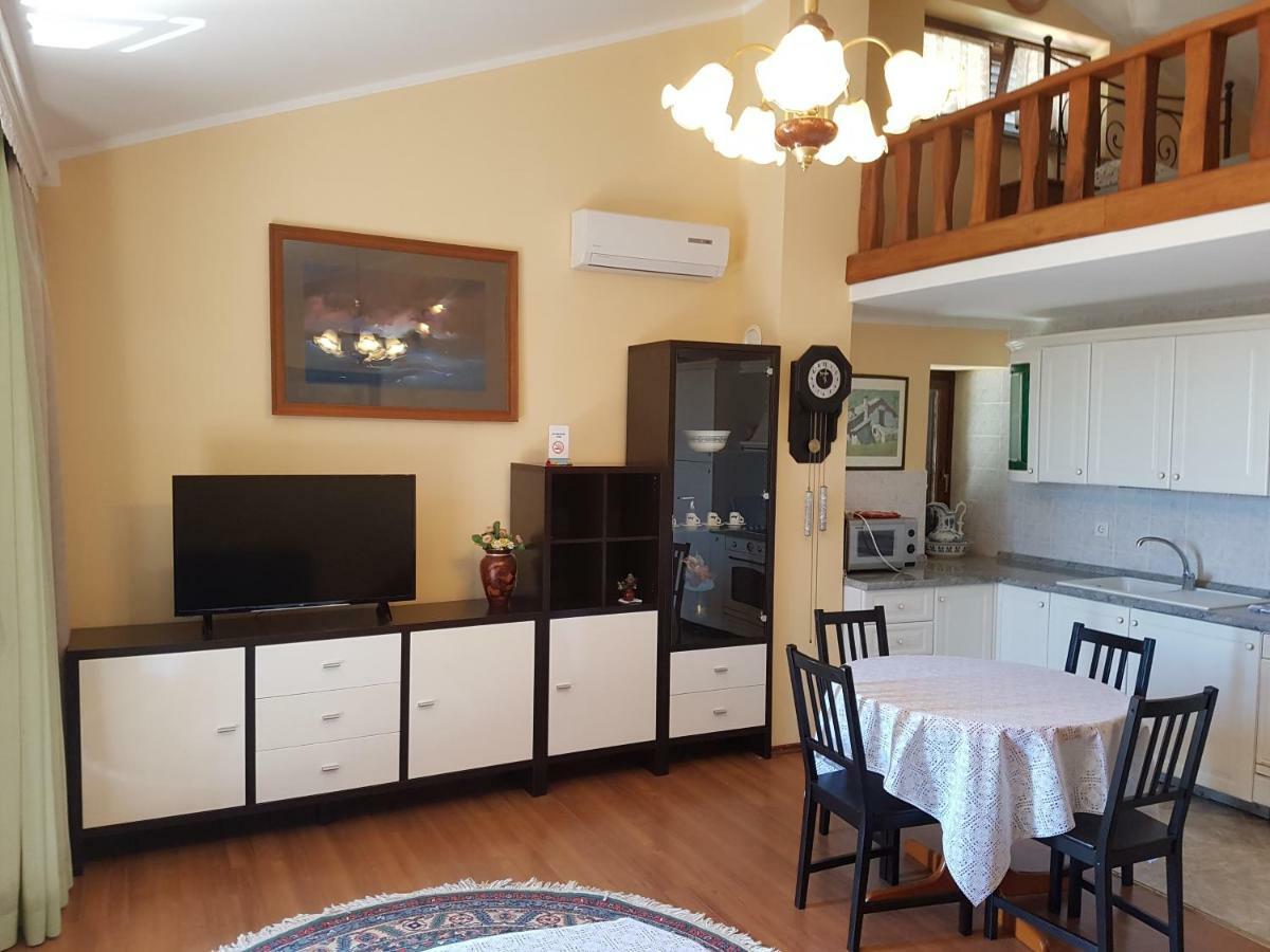Apartments Villa Maran Umag Buitenkant foto